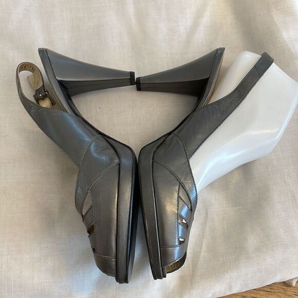 PETER KAISER GREY LEATHER PLATFORM SANDALS.  NEW - Picture 3 of 9